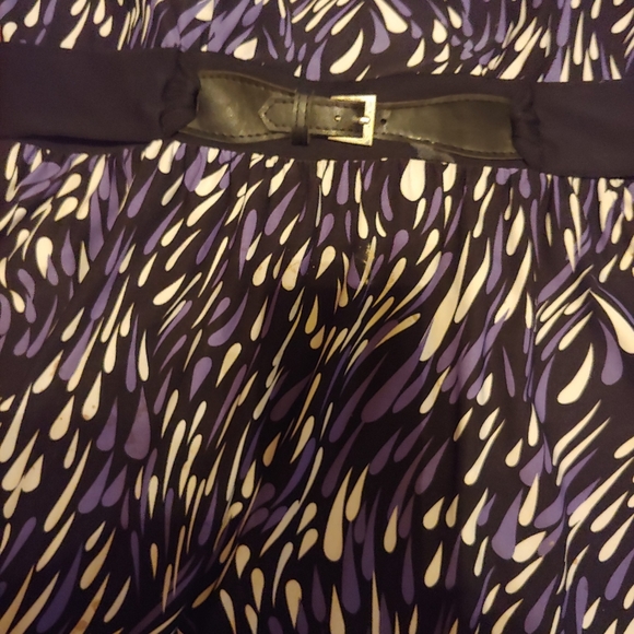 Clothing - Picture 4 of 5